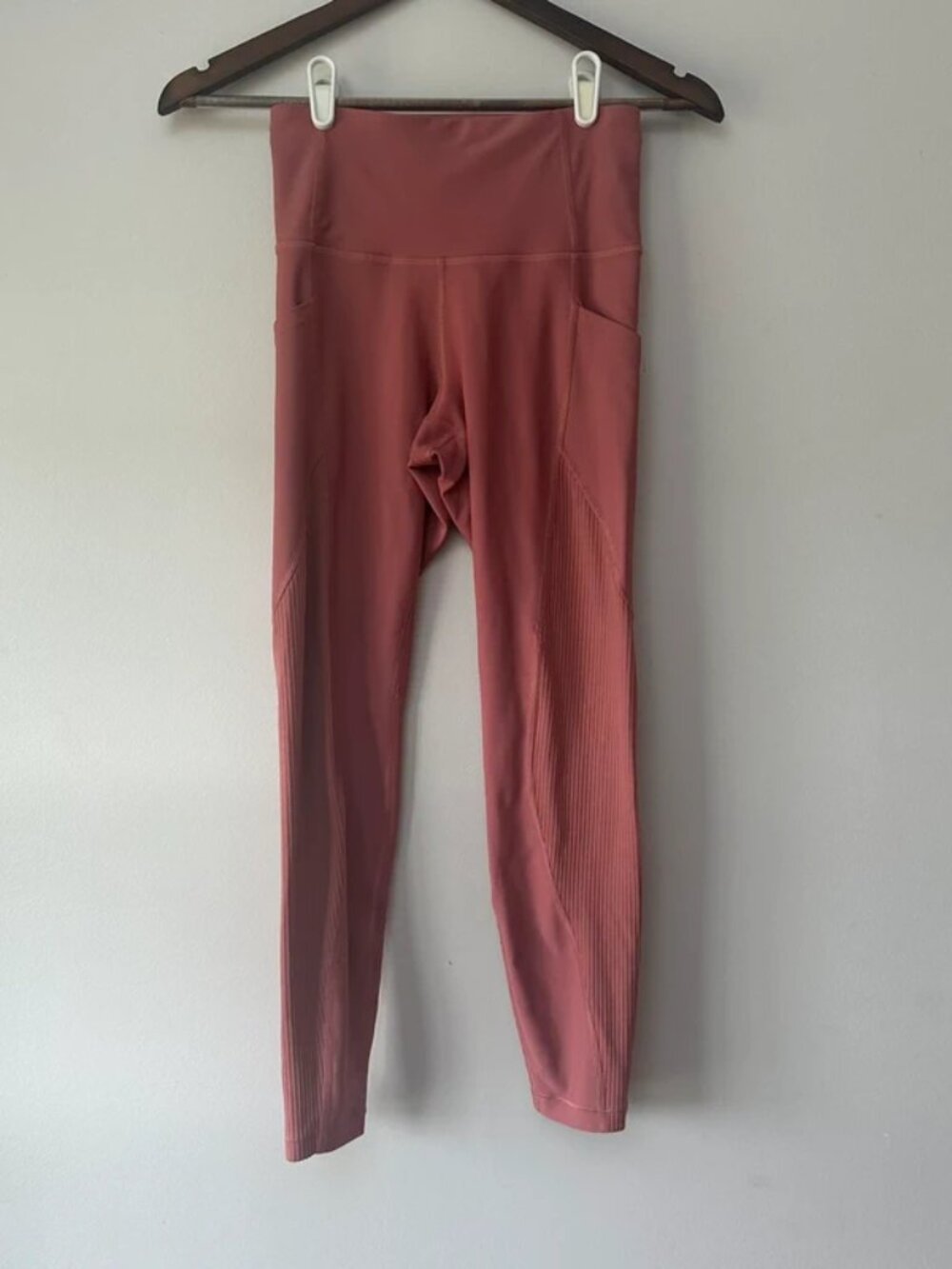 Old Navy Active Dusty Rose Leggings Size Small